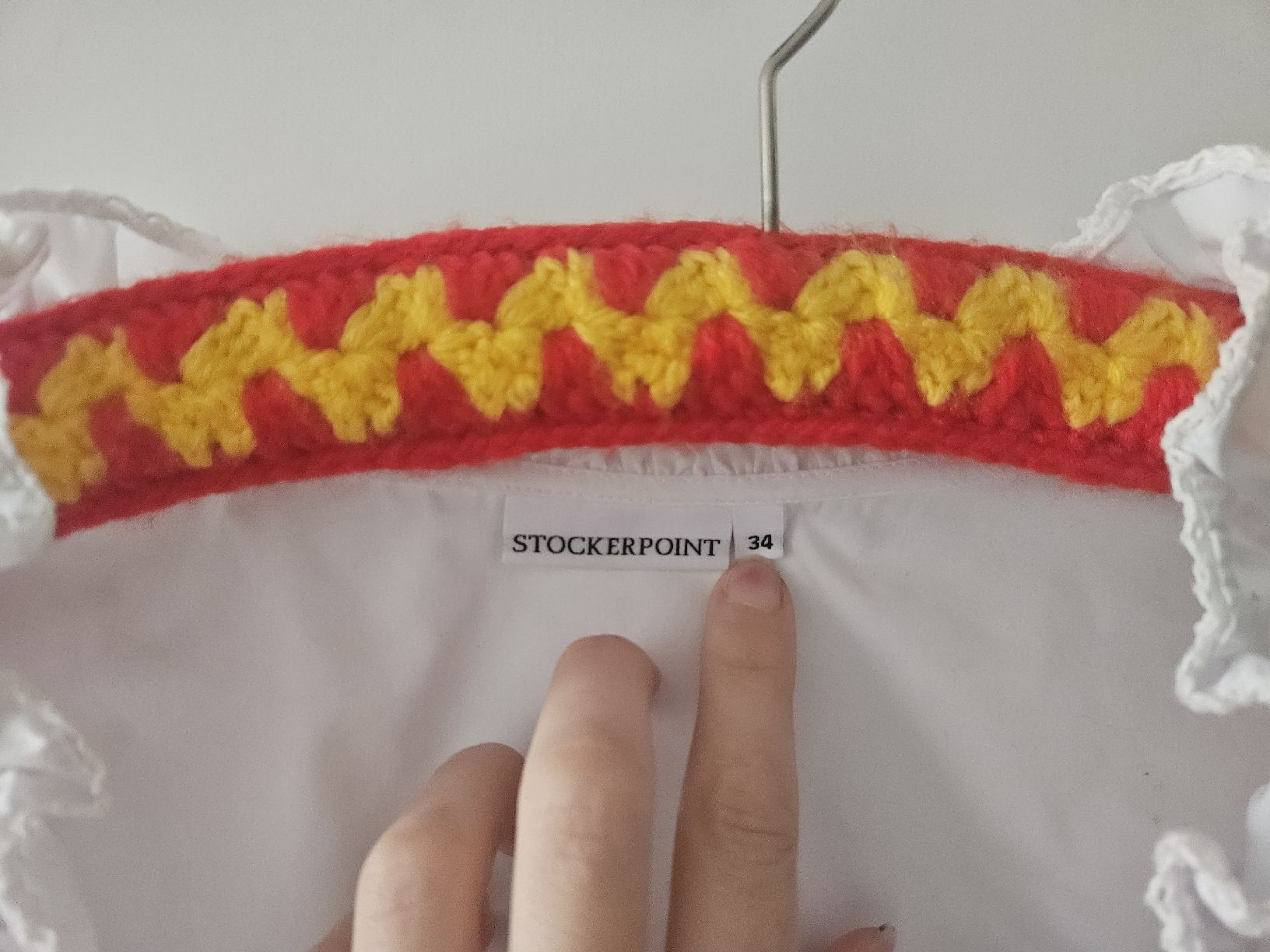 Blusen: Dirndlbluse Stockerpoint weiss kurzarm Grösse 34 neu – Gebraucht aus Oberrohrdorf von GabyUr 1