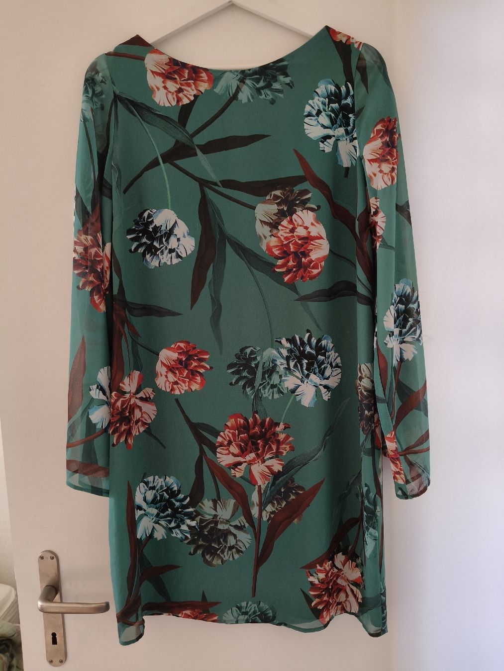 Next Kleider: Robe fleurie vert taille 40  – Neu (gemäss Beschreibung) aus Petit-Lancy von Elissouche