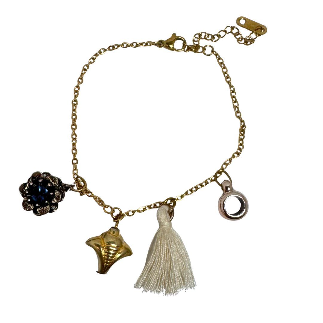 Armbänder & -reifen: 5ER-SET "HERITAGE" UPCYCLED ARMBÄNDER – Gebraucht aus Porrentruy von Reselleuse 2