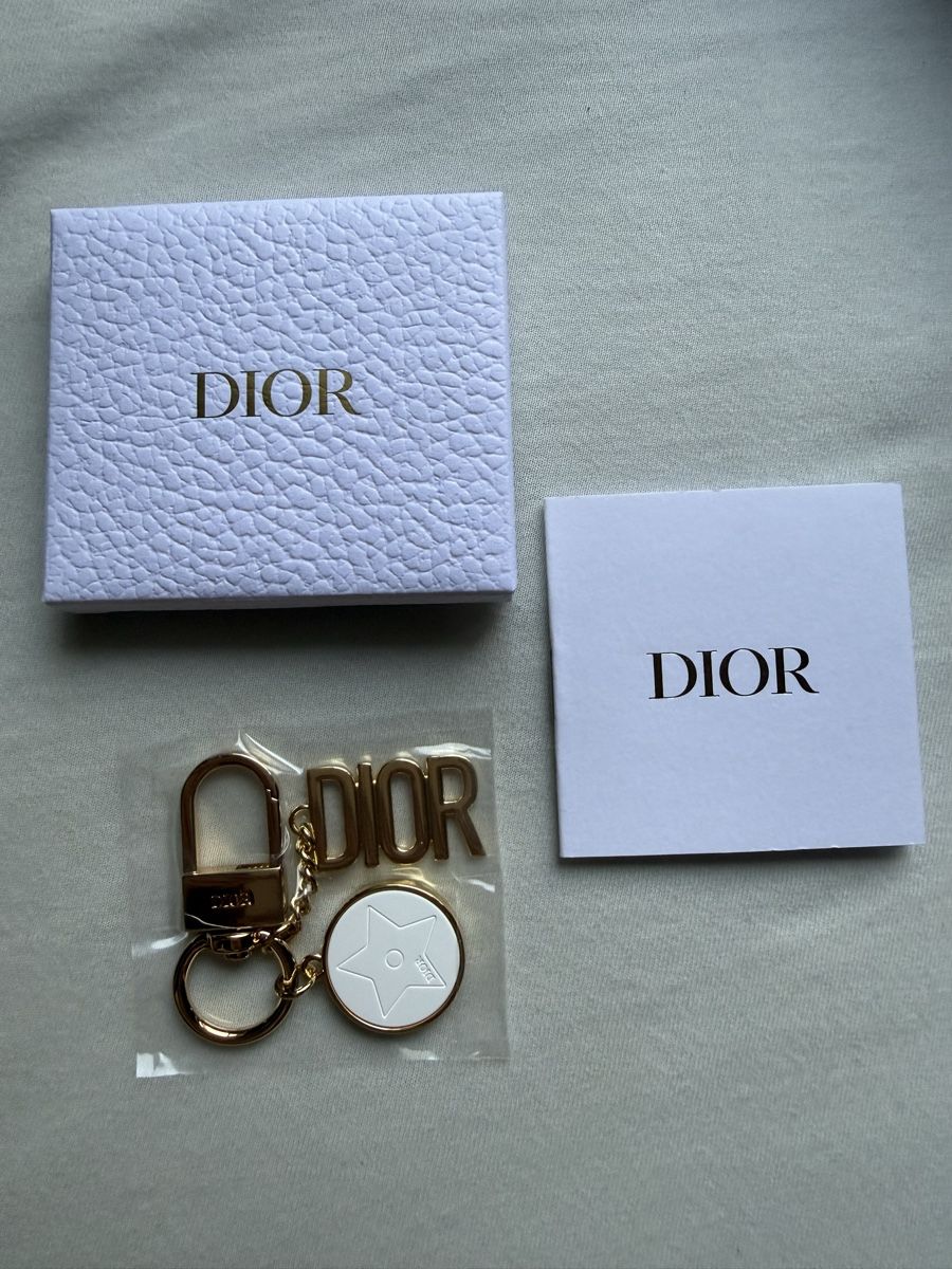 Dior Portachiavi: Dior Ceramic Keychain – Nuovo e nell'imballaggio originale da Luzern venduto da sas_r89l 2