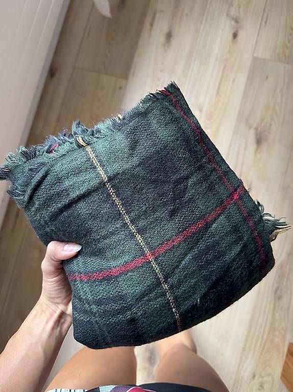 Foulards & écharpes: Schal grün kariert – D'occasion à Aadorf par mar_l5n2 2