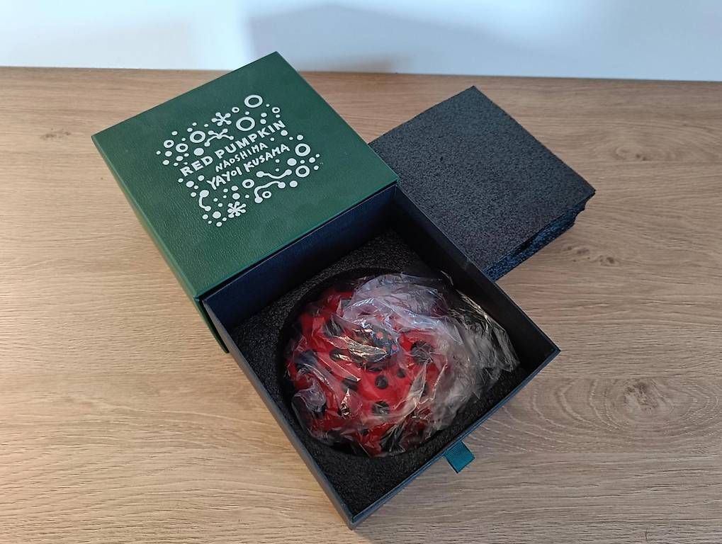 Statuette: Yayoi Kusama - Naoshima Red Pumpkin – Nuovo (secondo la descrizione) da Winterthur venduto da Art-3000 4