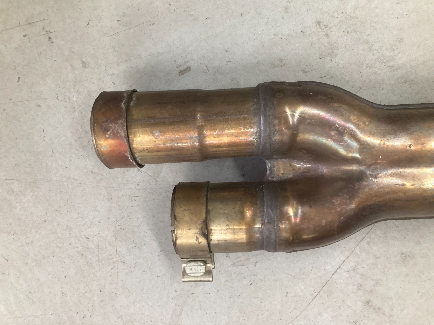 Jeep Sistemi di scarico: Jeep Wrangler 392 V8 Mitteltopf – Difettoso da Cham venduto da Cham6332 1