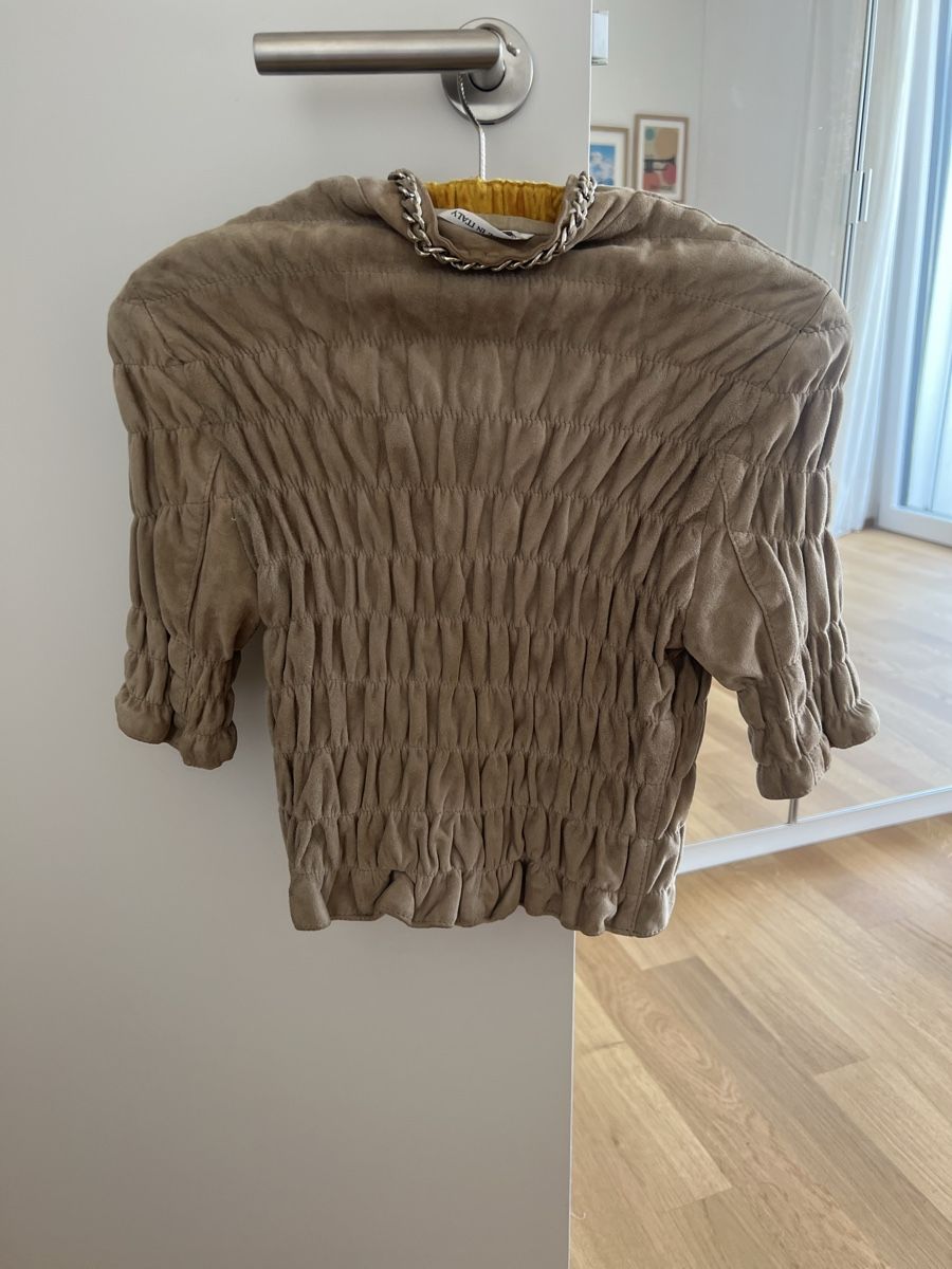 Jacken: Kurze Lederjacke mit kurzen Ärmeln. – Gebraucht aus Zürich von giulina8 1
