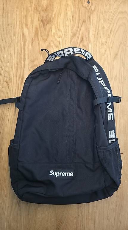 Rucksäcke: Supreme Rucksack – Gebraucht aus St. Gallen von chrispbacon00