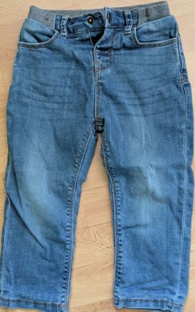 Kinder gefütterte Jeans Grösse 98 guter Zustand
