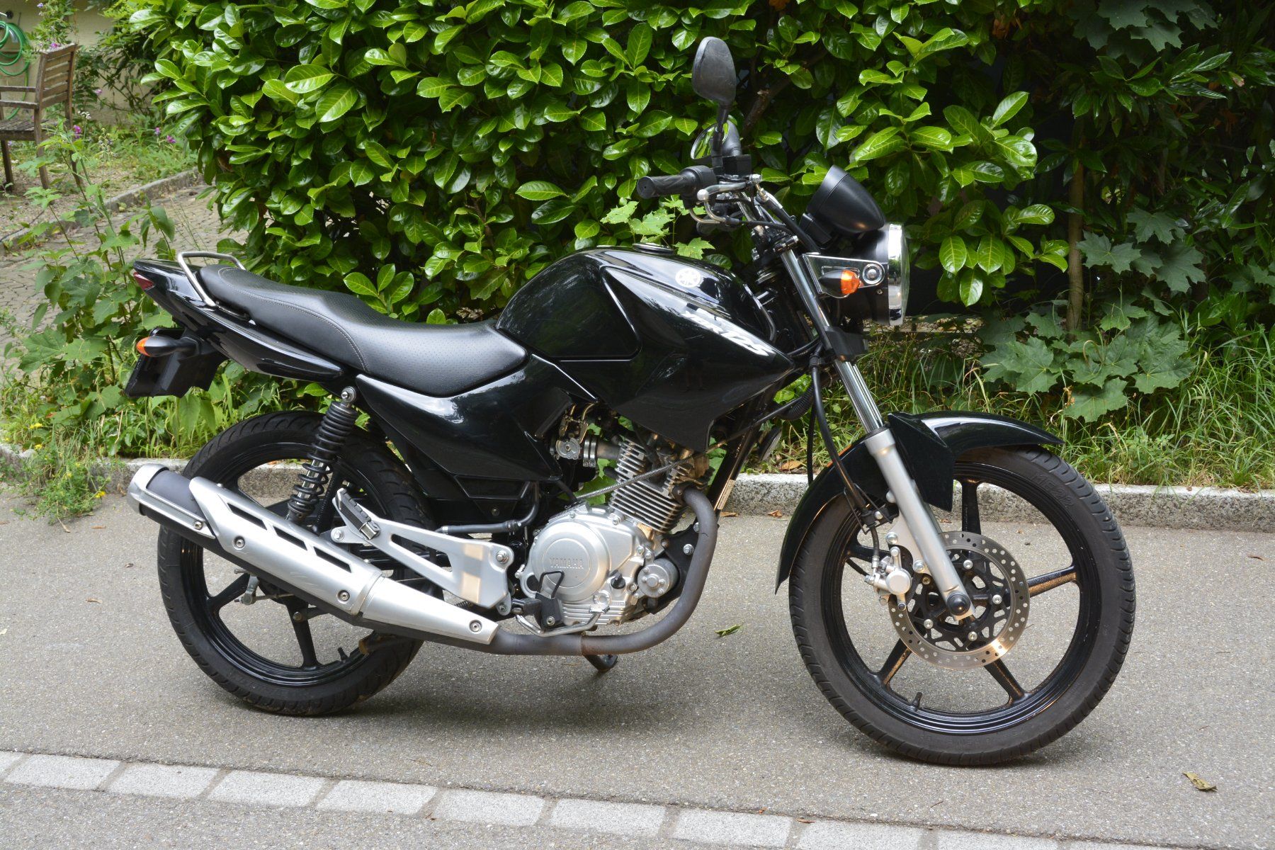 Yamaha Strasse: Yamaha YBR 125 – Gebraucht aus St. Gallen von tomzetto