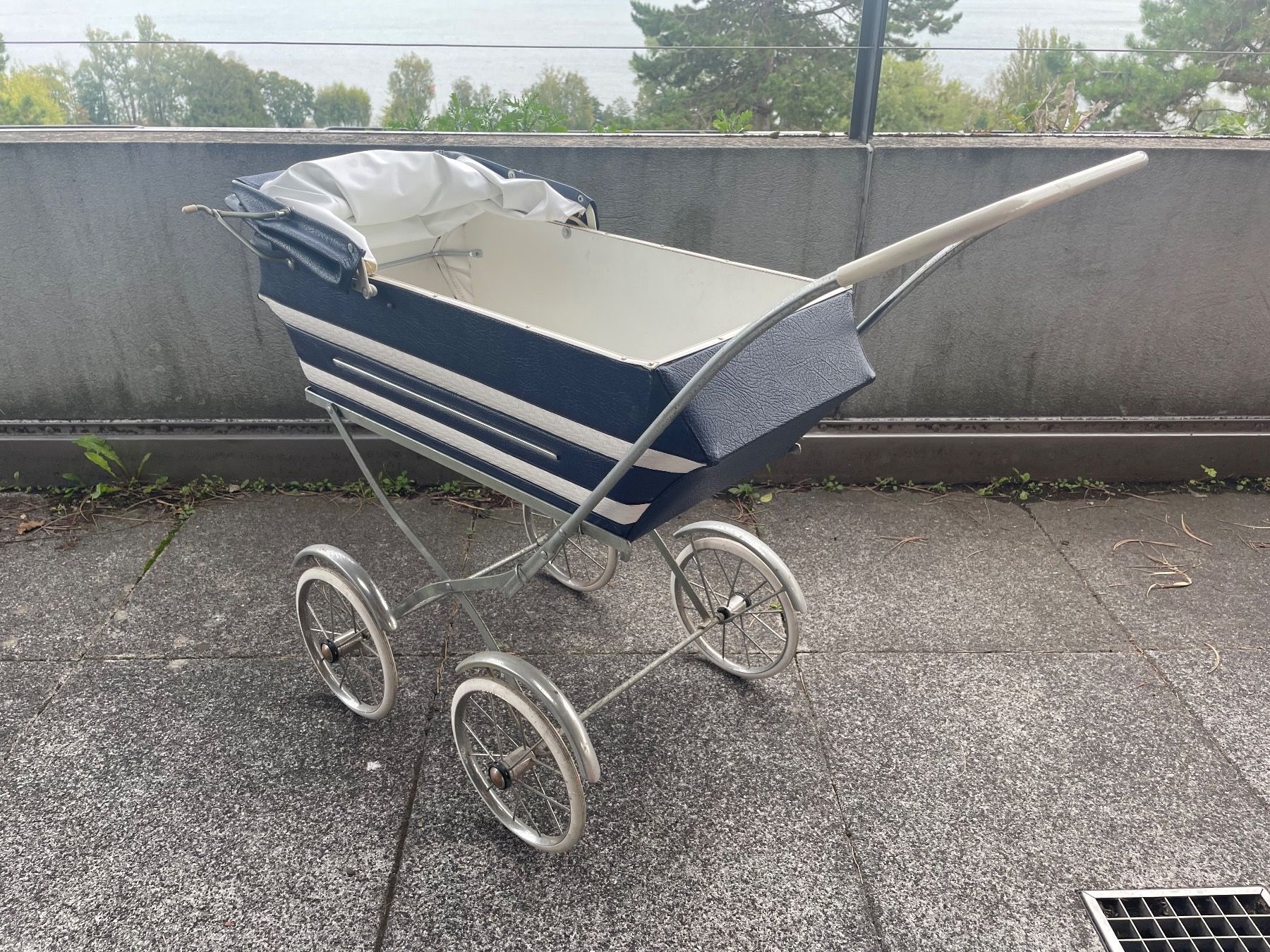 Kinderwagen: Ancienne Poussette Wisa Gloria en Cuir – Gebraucht aus Vallamand von Bricbracbroc82 3