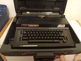 Elektrische Schreibmaschine Brother Super 7800 im Koffer
