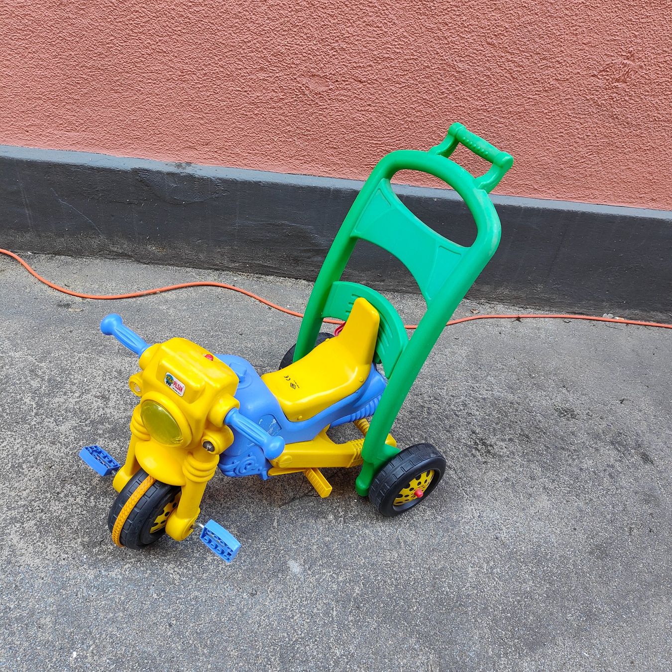 Fahrzeuge für Kinder: Dreirad im Motorrad-Design – Gebraucht aus Davos Platz von wauwauin 3