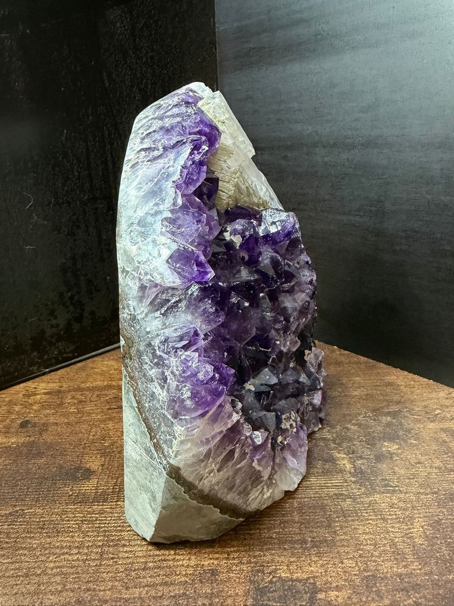 Minerali & Pietre curative: Amethyst Kristall - Druse mit Calcit – Nuovo (secondo la descrizione) da safenwil venduto da Joi3 2