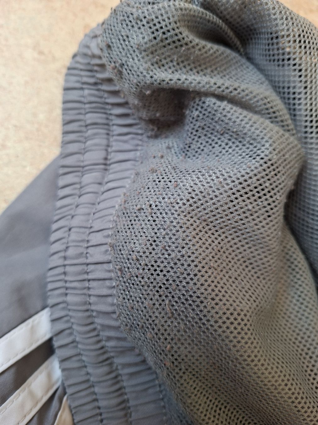 Adidas Pantaloni: Adidas Trainingshose/ Jogginghose Gr. M / L – Usato da Klingnau venduto da vollmond36 5