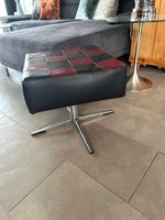 +  LeDer HoCKer  +