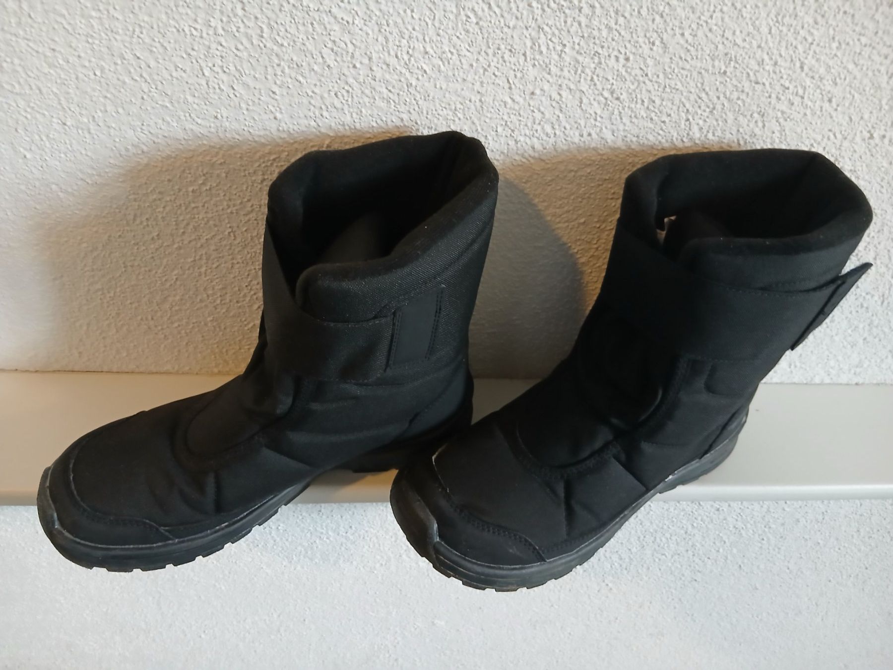 Decathlon Scarpe da uomo: Winterschuhe Grösse 38 – Usato da Pfungen venduto da Puschti 1