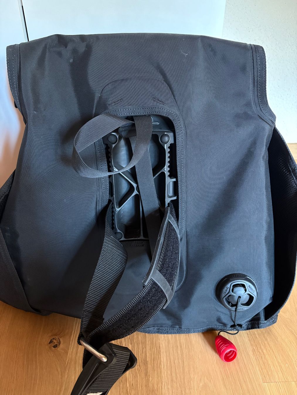 Atemregler & Jackets: Mares Tarierjacket Gr. S – Gebraucht aus Bäriswil BE von Adorsa 1
