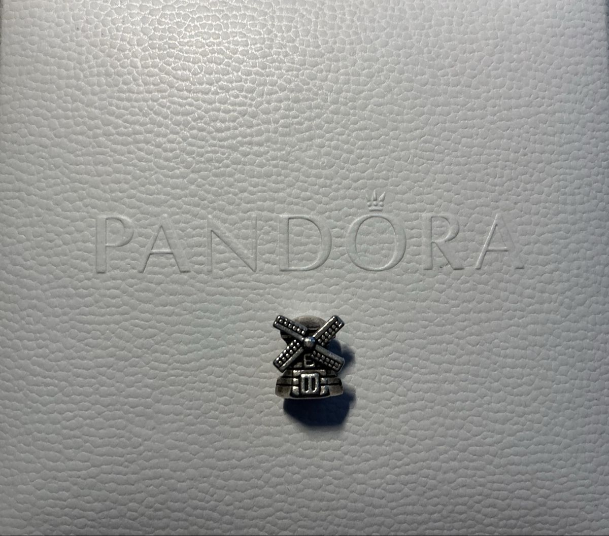 Pandora Ciondoli: Pandora Charm Windmühle – Usato da Theilingen venduto da Cykelnyckel