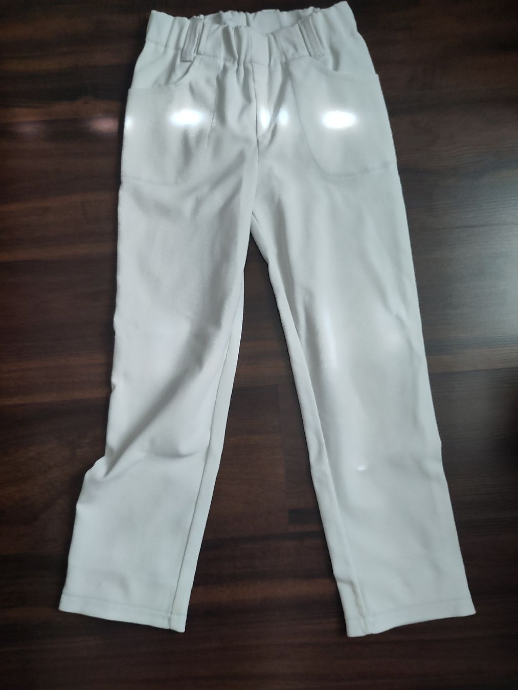 Pantalons: Schwingerhosen Gr. 152 – D'occasion à Suhr par Weber_Suhr