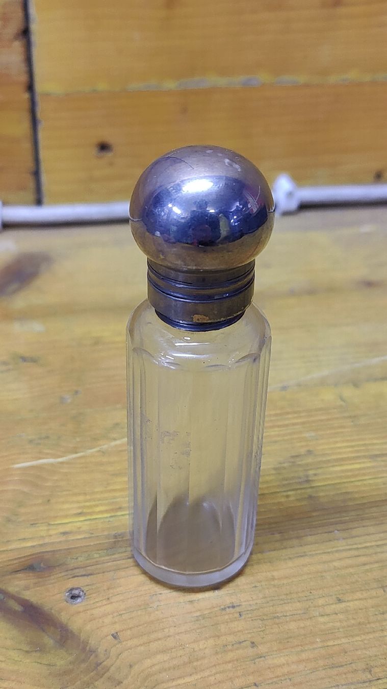 Flaconi: Antike Glas Parfum Flacon (L3) – Usato da Neuenhof venduto da bro_9zsg