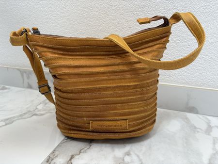Süsse Tasche von FredsBruder- Farbe Curry