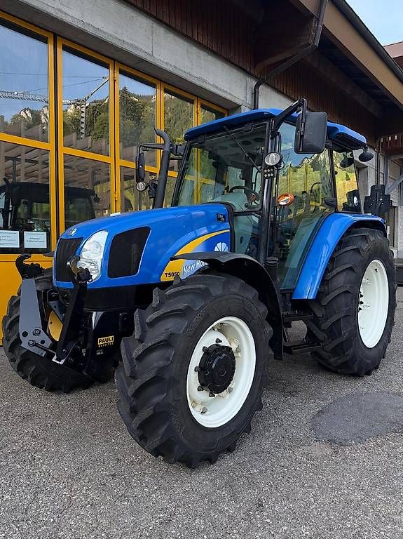 New Holland Traktoren: New Holland T5050 – Gebraucht aus Flühli LU von JeMa-Tech