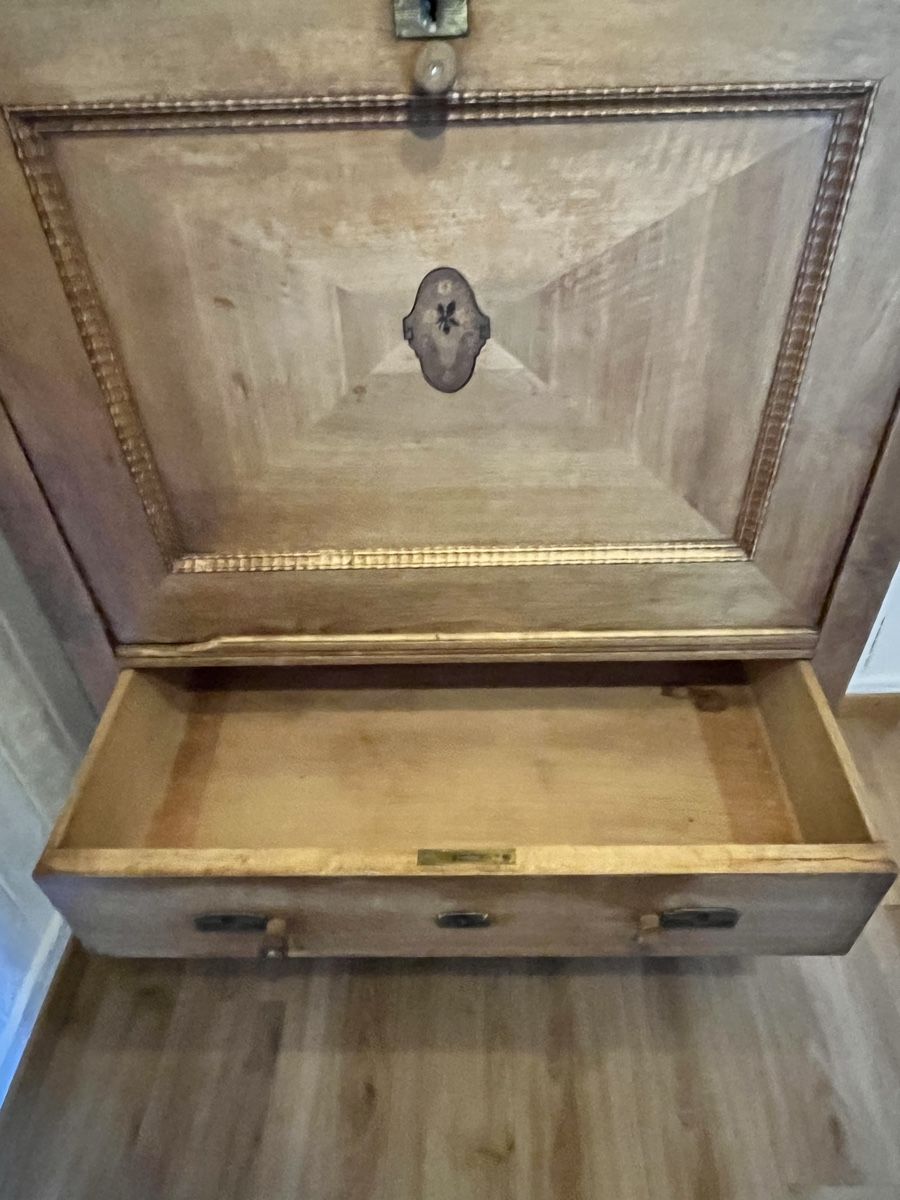 Armadi: Alter Schrank – Difettoso da Altwis venduto da sam_stocker14 3