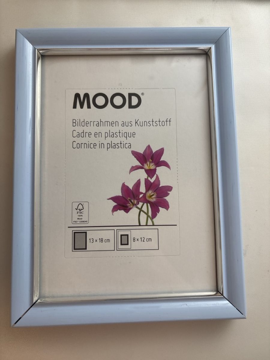 Cornici: Bilderrahmen MOOD Kunststoff hellblau 13x18cm neu – Usato da Rubigen venduto da zau_v5ck