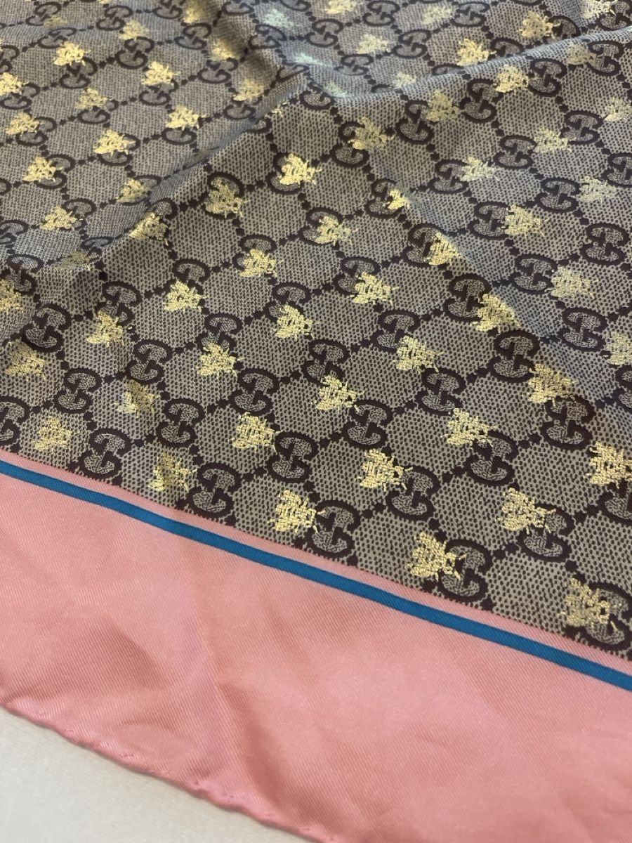 Gucci Foulards & écharpes: Seidentuch GG Muster Bienen – Neuf (Voir description) à Wädenswil par pri_myd7 2