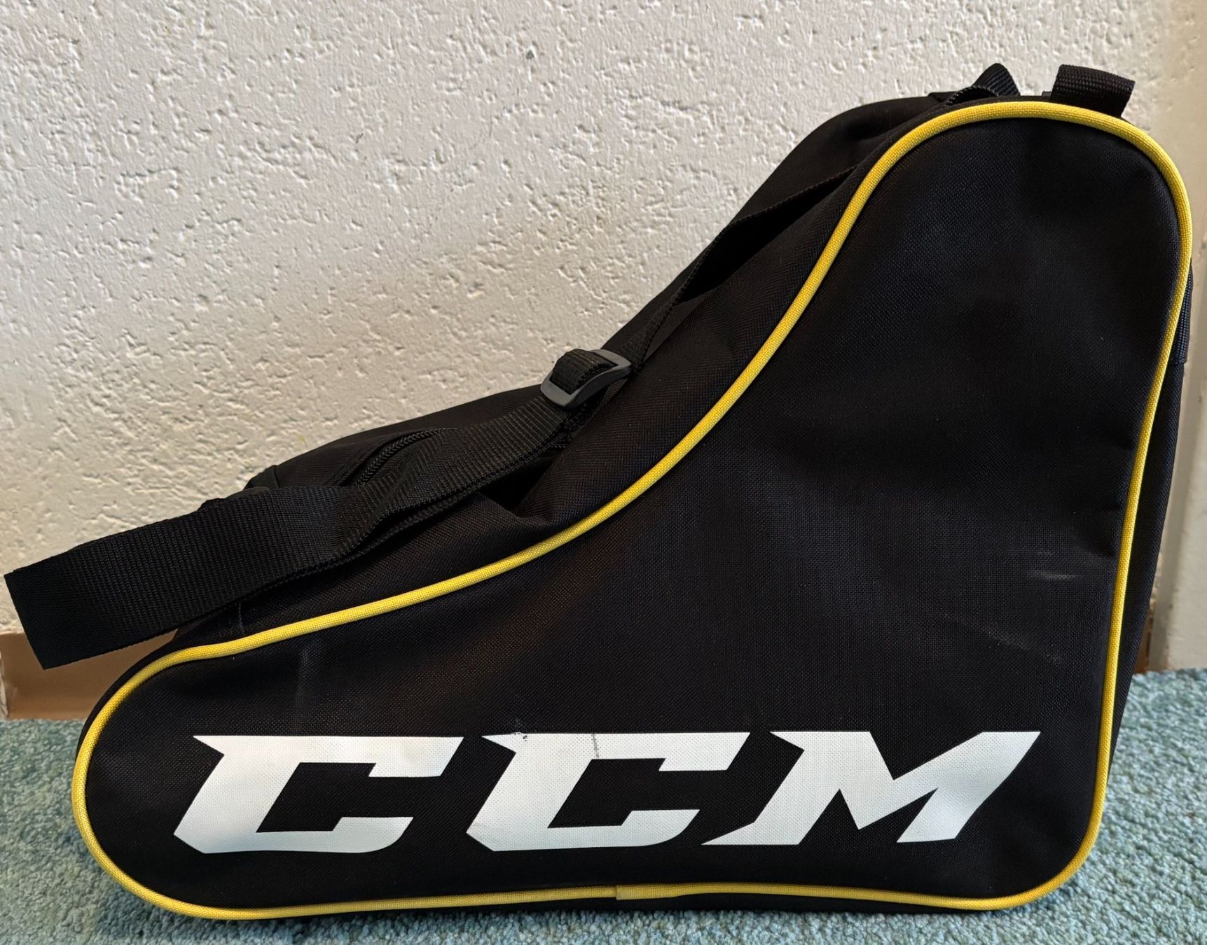 Ccm Borse: Schlittschuhtasche – Usato da Zürich venduto da IlkaK