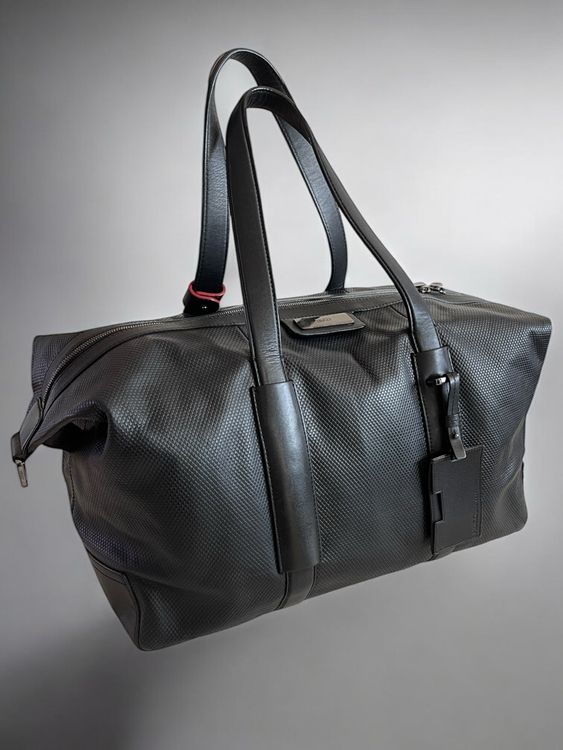 Hugo Boss Weekender Leder Schwarz – Luxuriöse Reisetasche