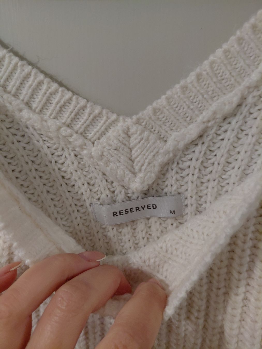 Pulls & Sweat-shirts: Damen Pullover Reserved weiss Grösse M  – Neuf (Voir description) à Balsthal par Leila_Luna 1
