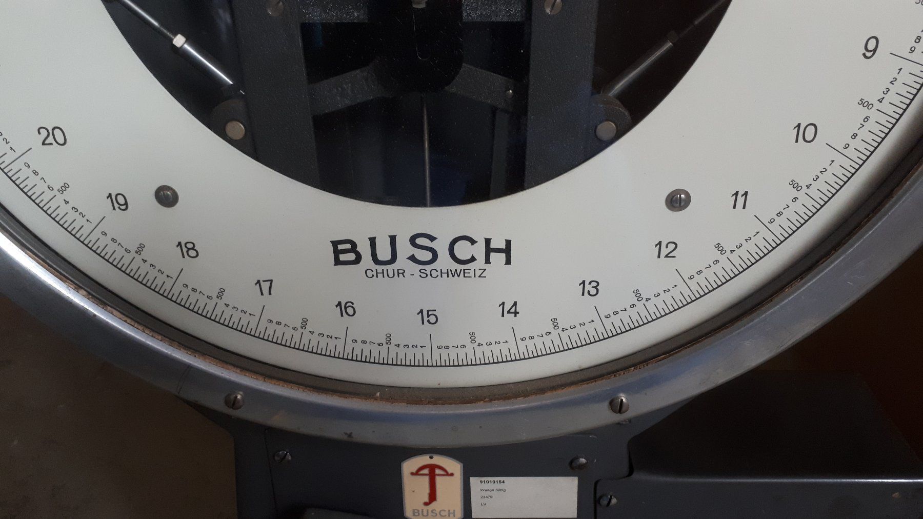 Busch Bilance e pesi: Busch Waage, Oberteil als Deko – Difettoso da Madiswil venduto da 20gls 2