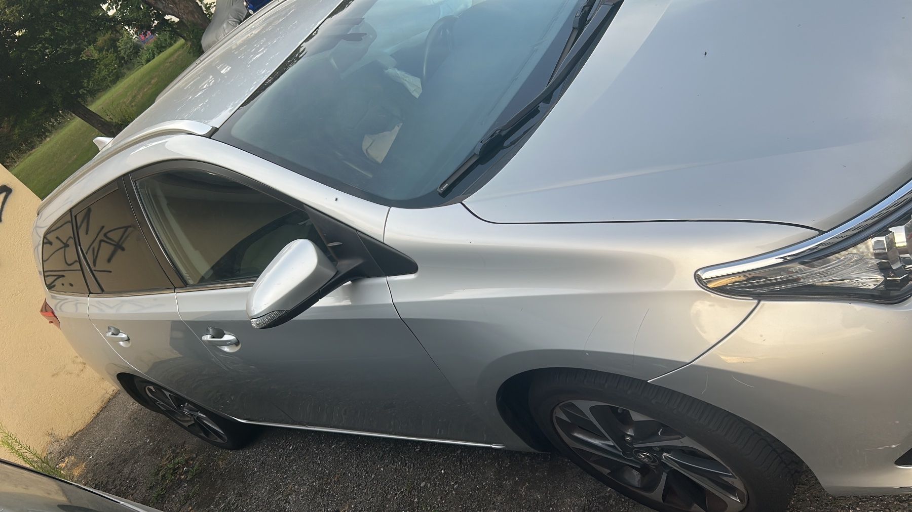 Toyota Autos: Auto mit Unfallschaden silber metallic – D'occasion à Zürich par abd_5cm2 2