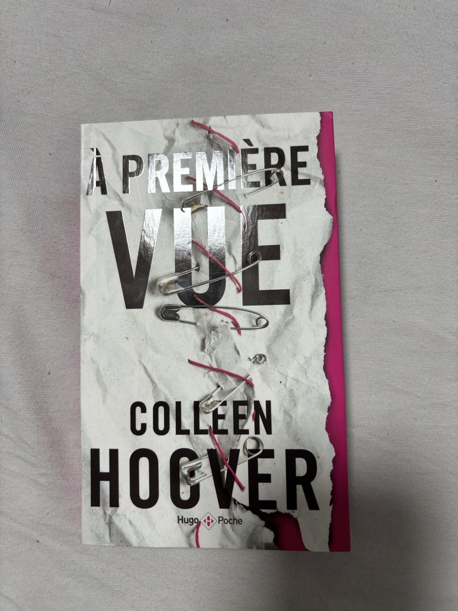 Bücher: Colleen Hoover- à première vue – Neu (gemäss Beschreibung) aus Monthey von Susii_M