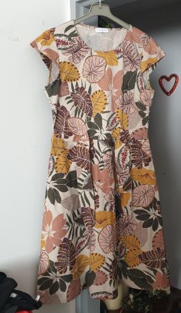 Diana Gallesi schönes Kleid Gr. 42