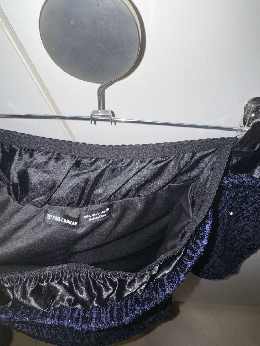 Pull&Bear Pantaloni: Short Pull&Bear bleu marine avec sequins taille L – Nuovo e nell'imballaggio originale da Renens VD venduto da Fleurg10 1