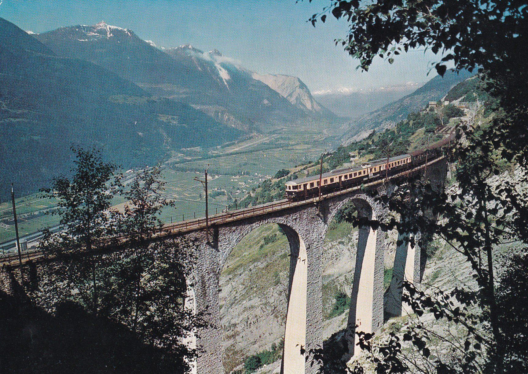 Cartoline postali: Bern - Lötschberg - Simplon Bahn – Usato da Cormoret venduto da Pascalll2001
