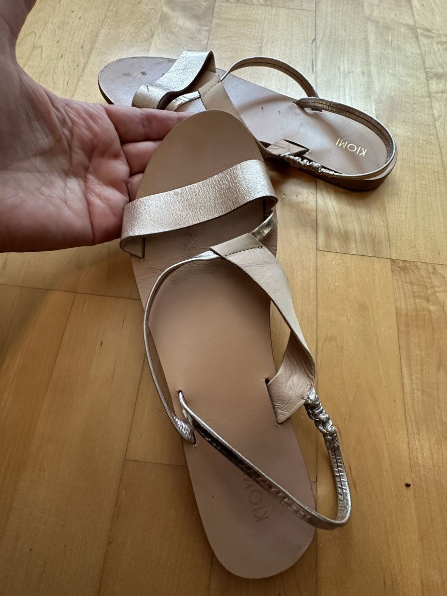 Scarpe da donna: Sandale rosa/gold Gr. 40 – Usato da Altendorf venduto da Eastwick4 3