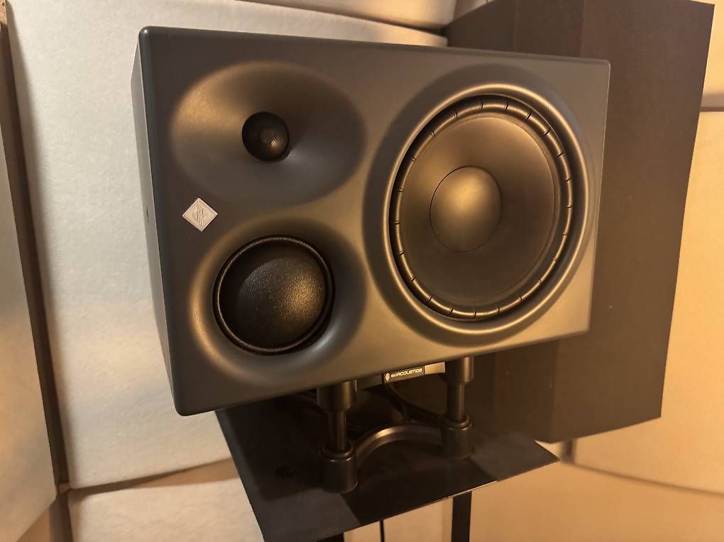 Neumann Casse acustiche: Neumann KH 310 A + SUB and MIC HIGH-END Studio System – Usato da Basel venduto da ciskokid 2
