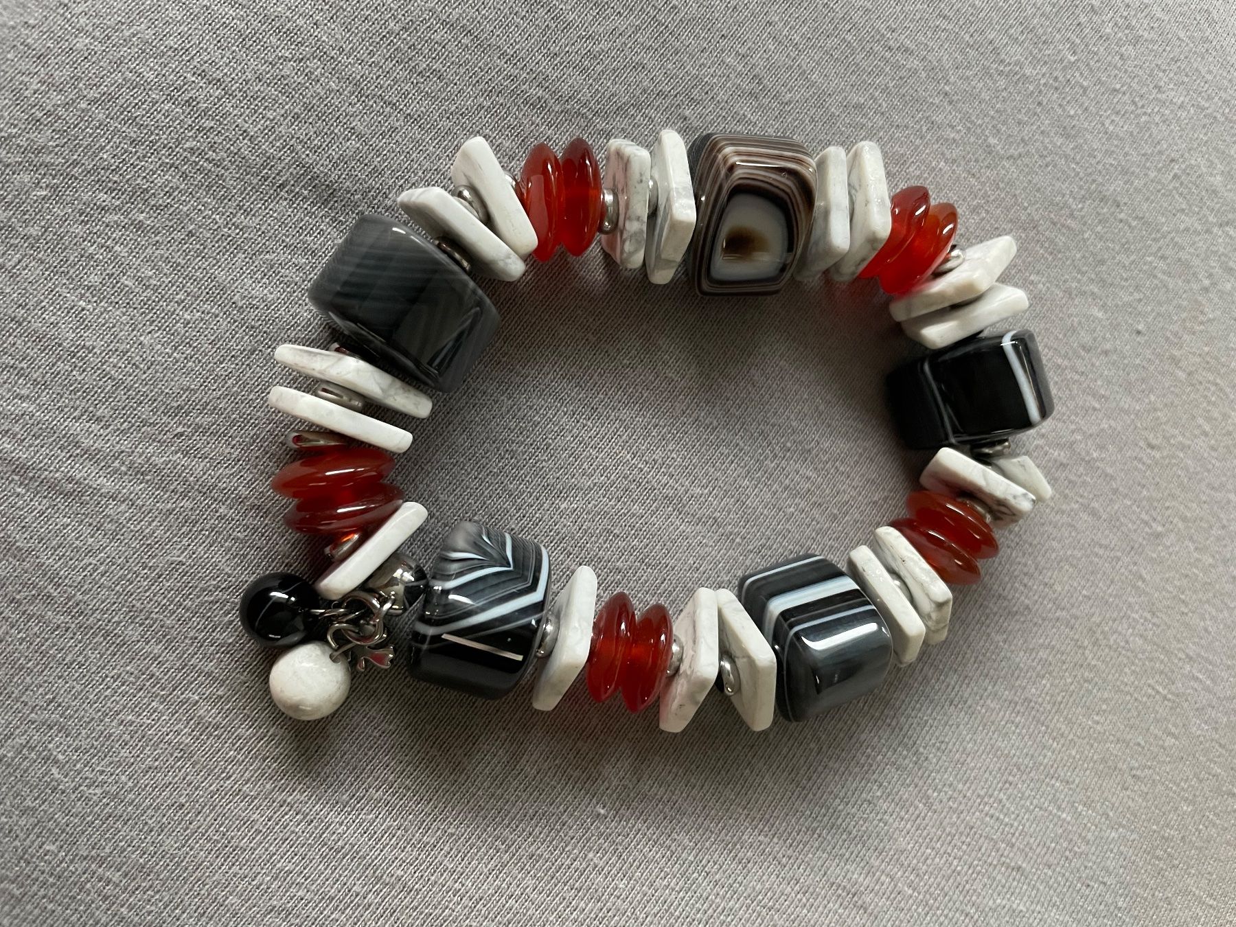 Bracciali & Braccialetti: Armband aus Steinen – Nuovo (secondo la descrizione) da Nussbaumen AG venduto da Habiana