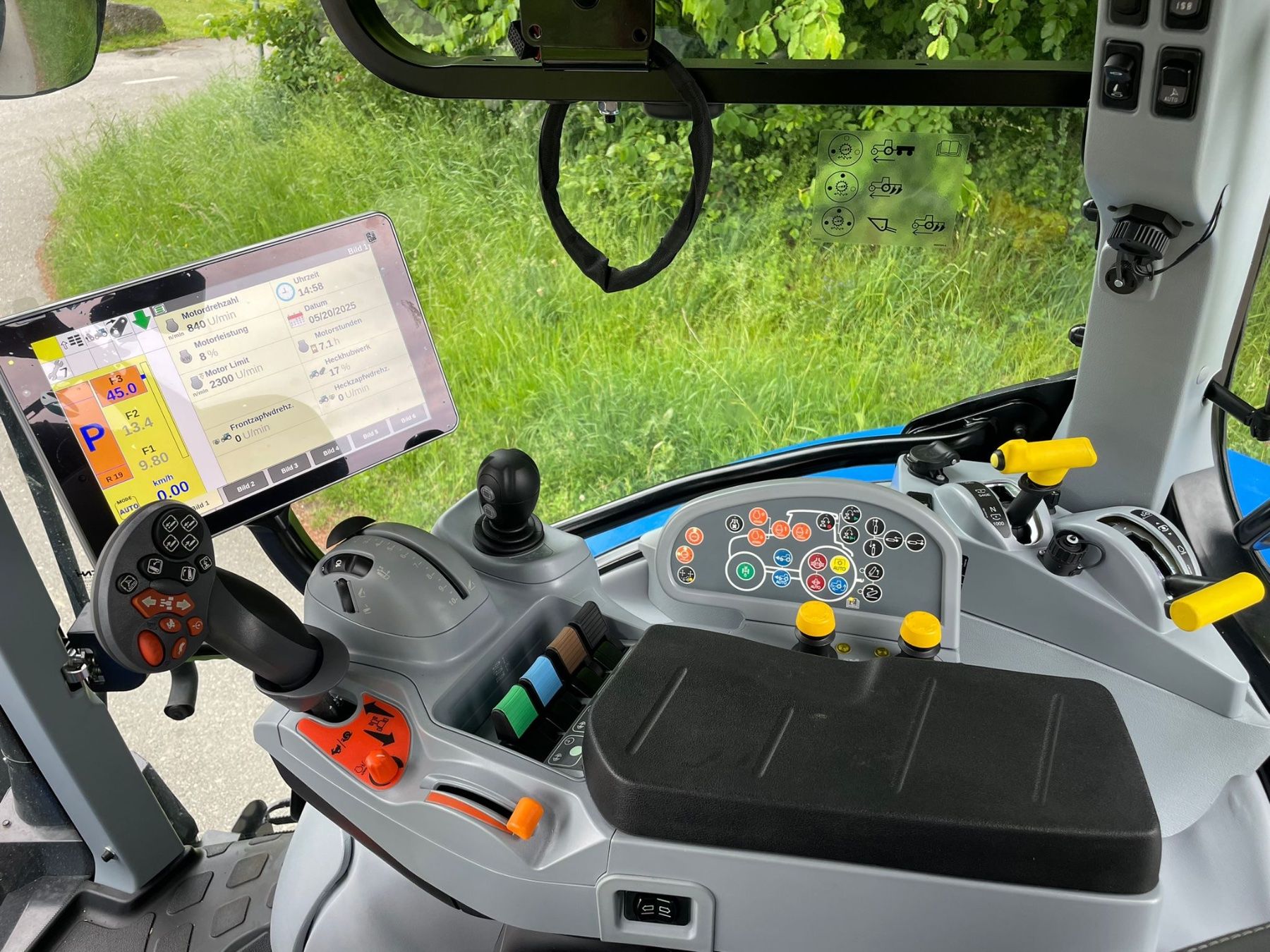 New Holland Trattori: Traktor New Holland T5.120 AC – Nuovo (secondo la descrizione) da Bützberg venduto da Wuethrich4922 4