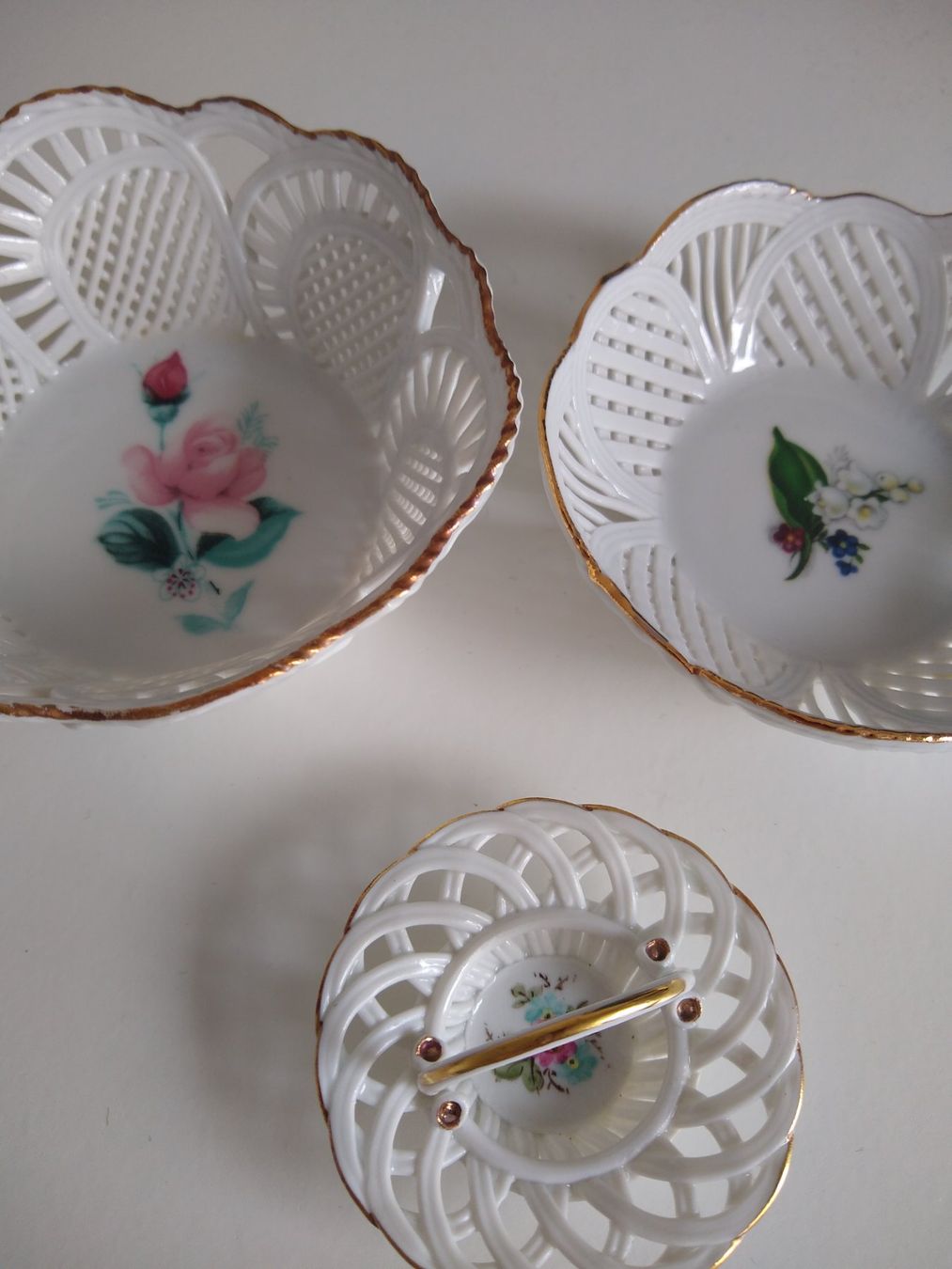 Set di piatti: 3 Porcelain Baskets, Hand Painted – Usato da Dübendorf venduto da LoRi-2026 1