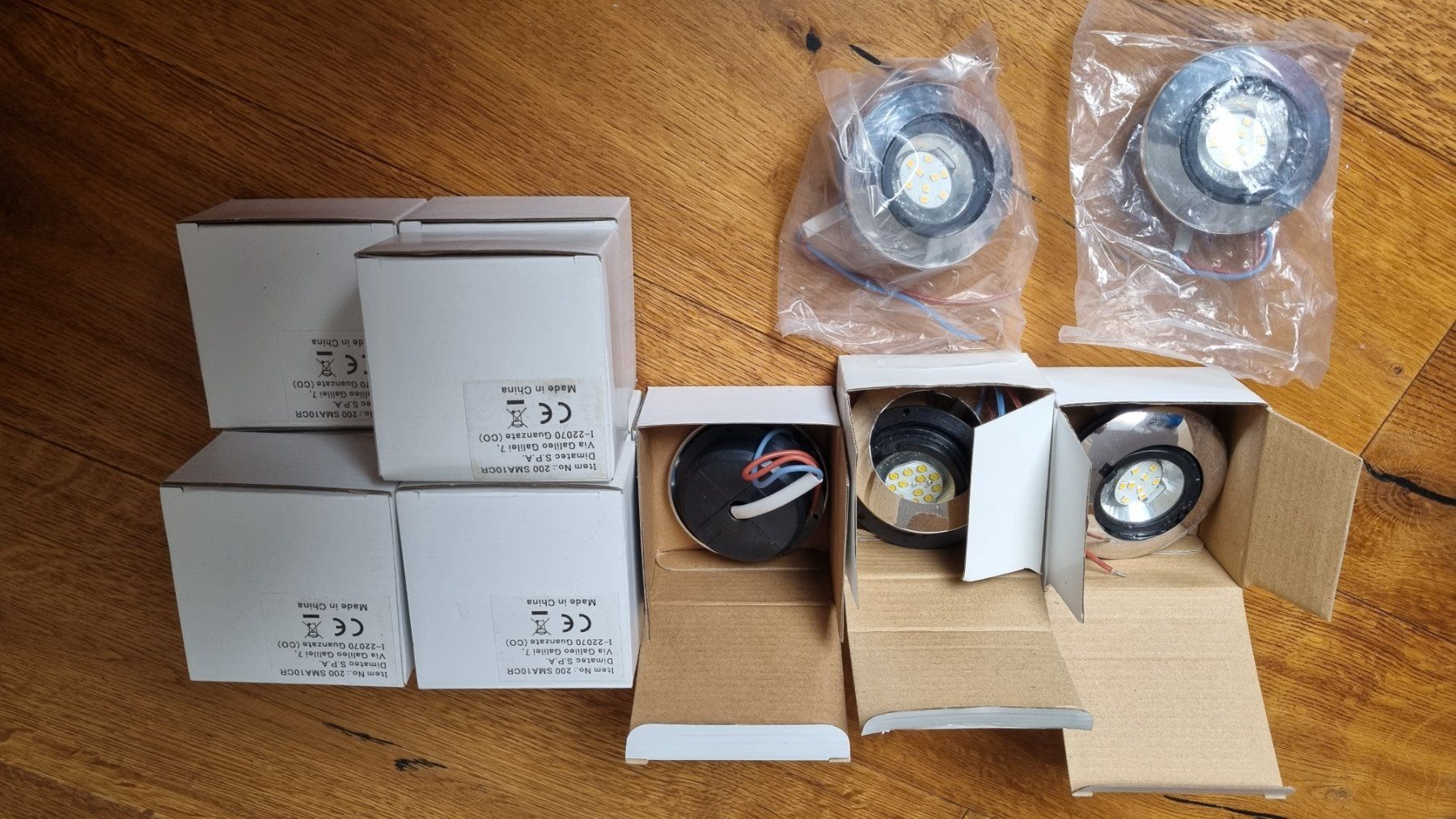 Lampade: LED Lampen 12 Volt Camper Wohnmobil – Nuovo e nell'imballaggio originale da Fürigen venduto da Bucheli59 5