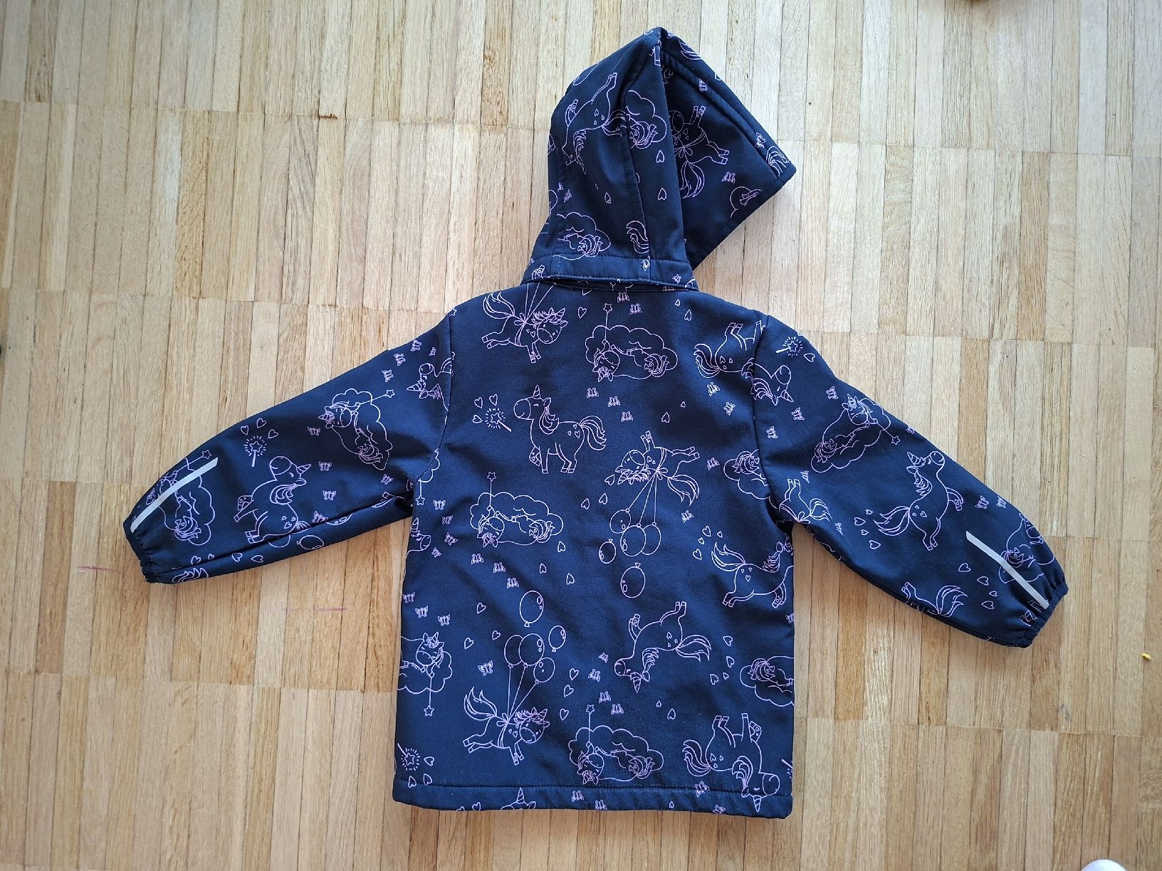 Name It Giacche & Cappotti: Softshelljacke Name It Einhorn dunkelblau Grösse 92 – Usato da Wallisellen venduto da rahelr90 1