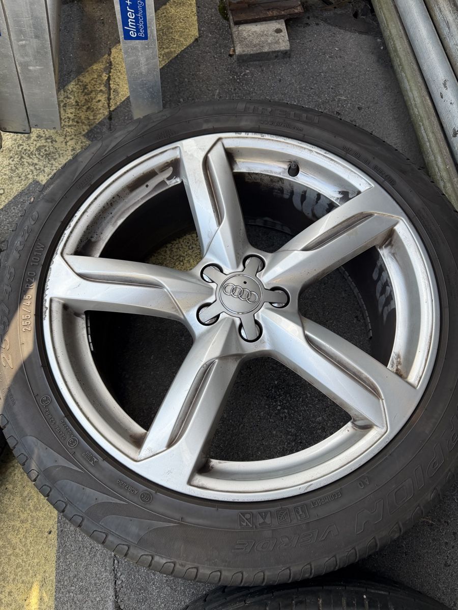 Audi Pneus & Kompletträder: Original Audi Q5 Zoll – Gebraucht aus Mollis von BSL10 3