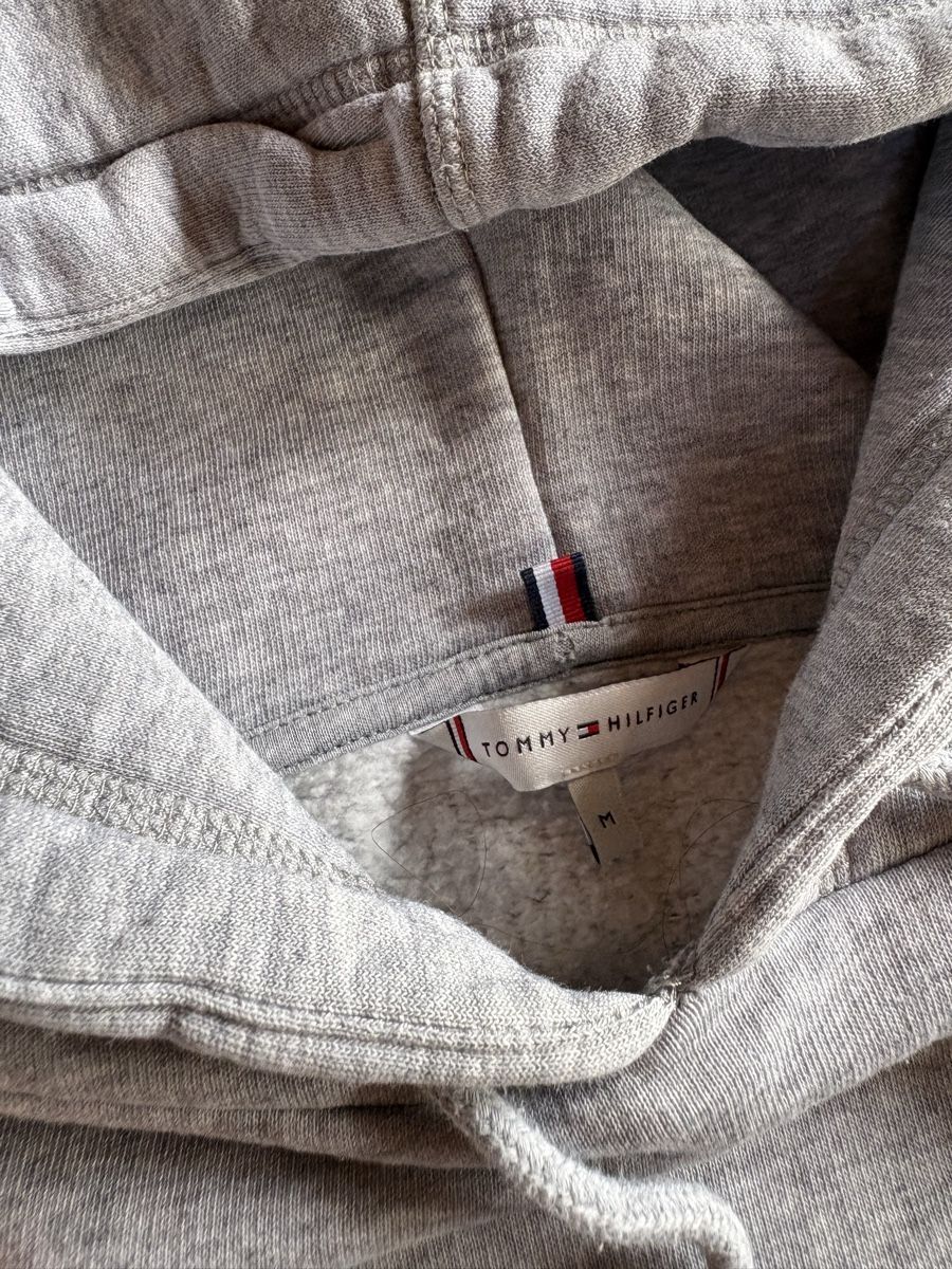 Tommy Hilfiger Pullover & Sweatshirts: Tommy Hilfiger Hoodie – Gebraucht aus Gümligen von lou_zm9f 2