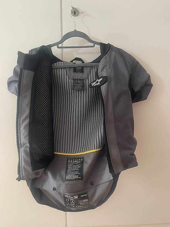 Alpinestars Protezioni & Imbottiture: Alpinestars Tech Air 5 Veste, Grösse L – Usato da Niederscherli venduto da Moggli88 1
