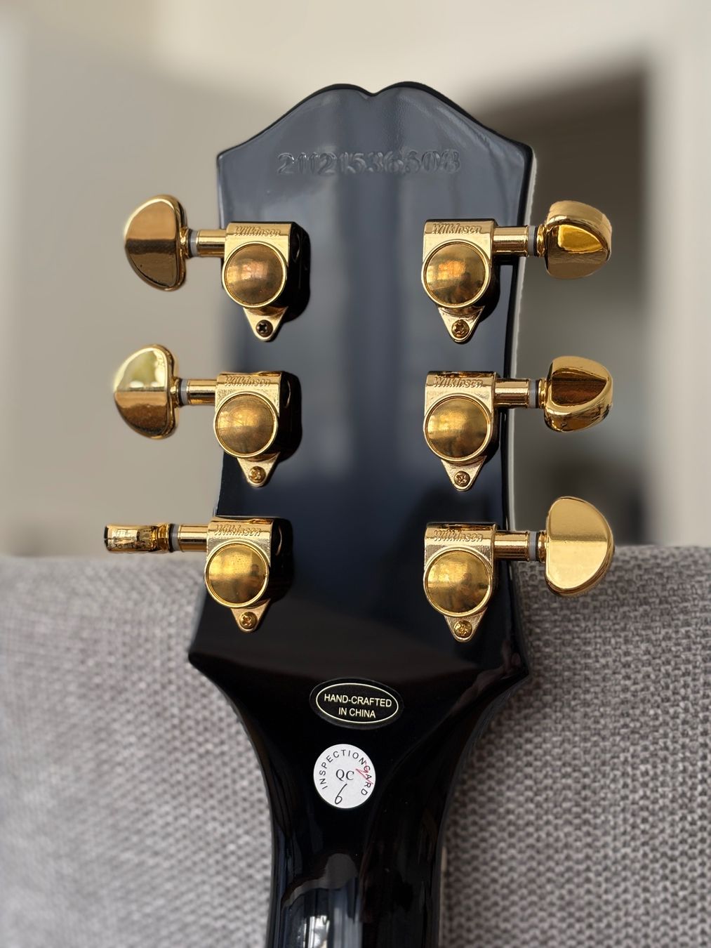 Epiphone Strumenti musicali: Epiphone Les Paul Custom Ebony E-Gitarre **WENIG GEBRAUCHT** – Nuovo (secondo la descrizione) da Basel venduto da KommCare 6