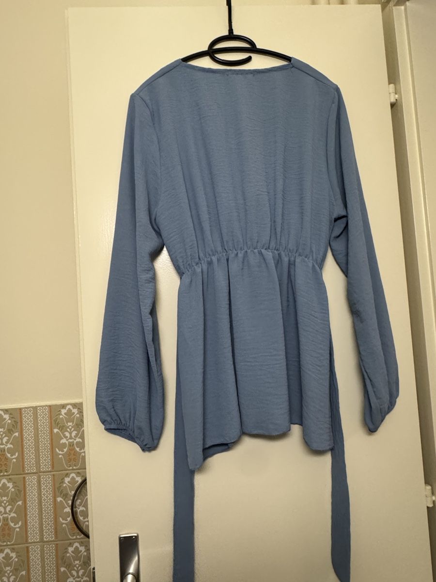Chemisiers: Blouse – Neuf (Voir description) à Grand-Lancy par Didine015 1