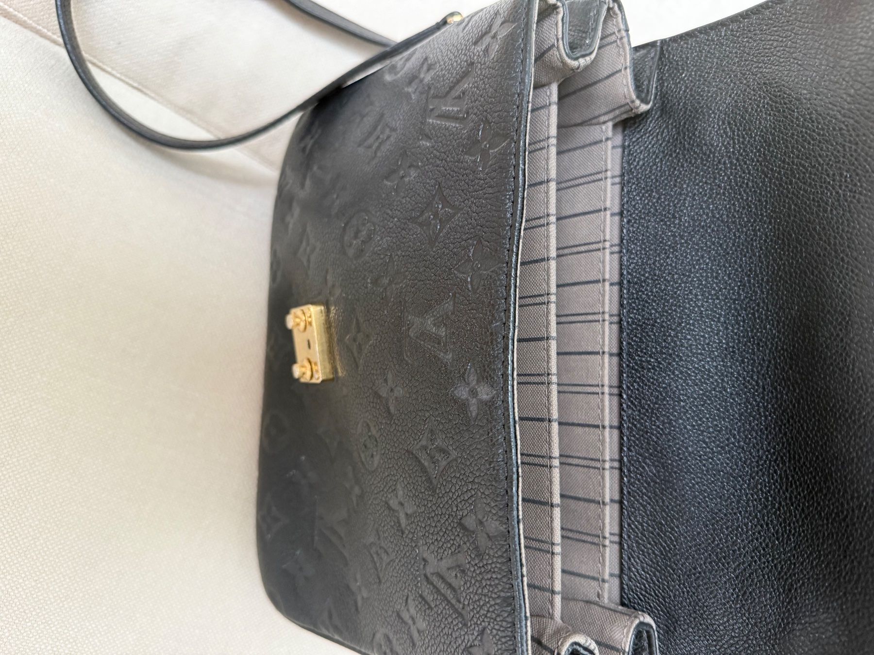 Louis Vuitton Taschen für Damen: Louis Vuitton Tasche mit Original Kaufbeleg – Gebraucht aus Basel von can_8scr 1