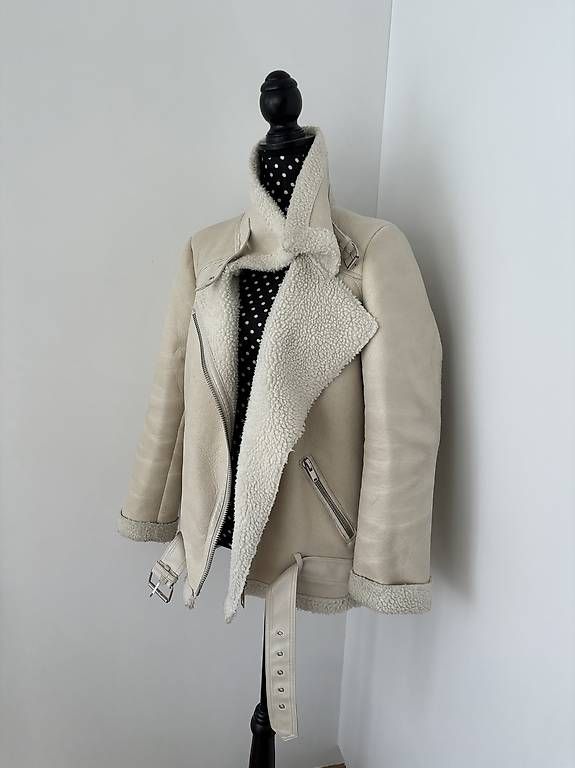 Giacche: Warme Winterjacke creme Gr. 38 – Usato da Zürich venduto da enjoyxvintage 2